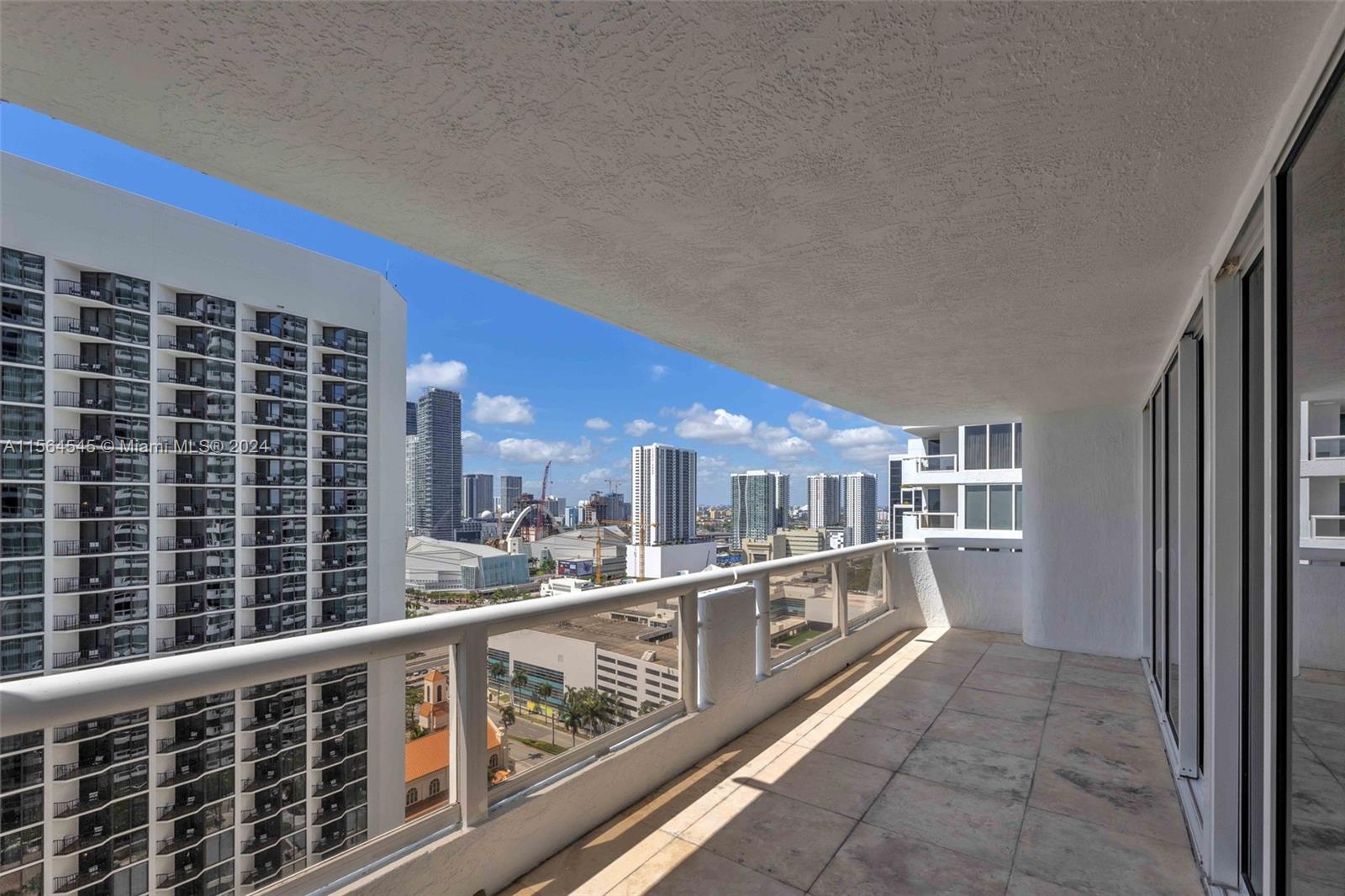 1717 N Bayshore Dr A-2844, Miami, Florida 33132, 1 Bedroom Bedrooms, ,1 BathroomBathrooms,Residentiallease,For Rent,1717 N Bayshore Dr A-2844,A11564545