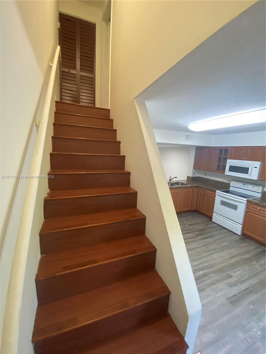 8250 SW 149th Ct 8-201, Miami, Florida 33193, 2 Bedrooms Bedrooms, ,1 BathroomBathrooms,Residentiallease,For Rent,8250 SW 149th Ct 8-201,A11571784