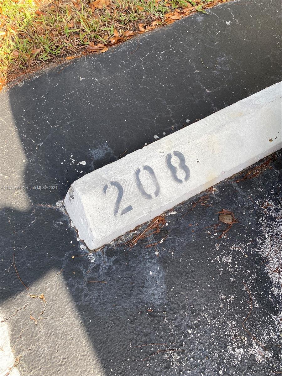 parking space 208