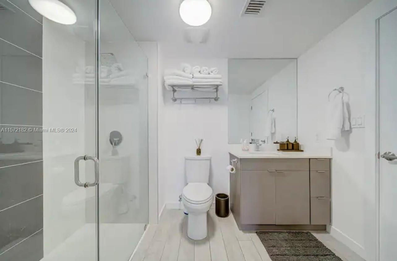 321 NE 26th St 905, Miami, Florida 33137, 1 Bedroom Bedrooms, ,1 BathroomBathrooms,Residentiallease,For Rent,321 NE 26th St 905,A11572182