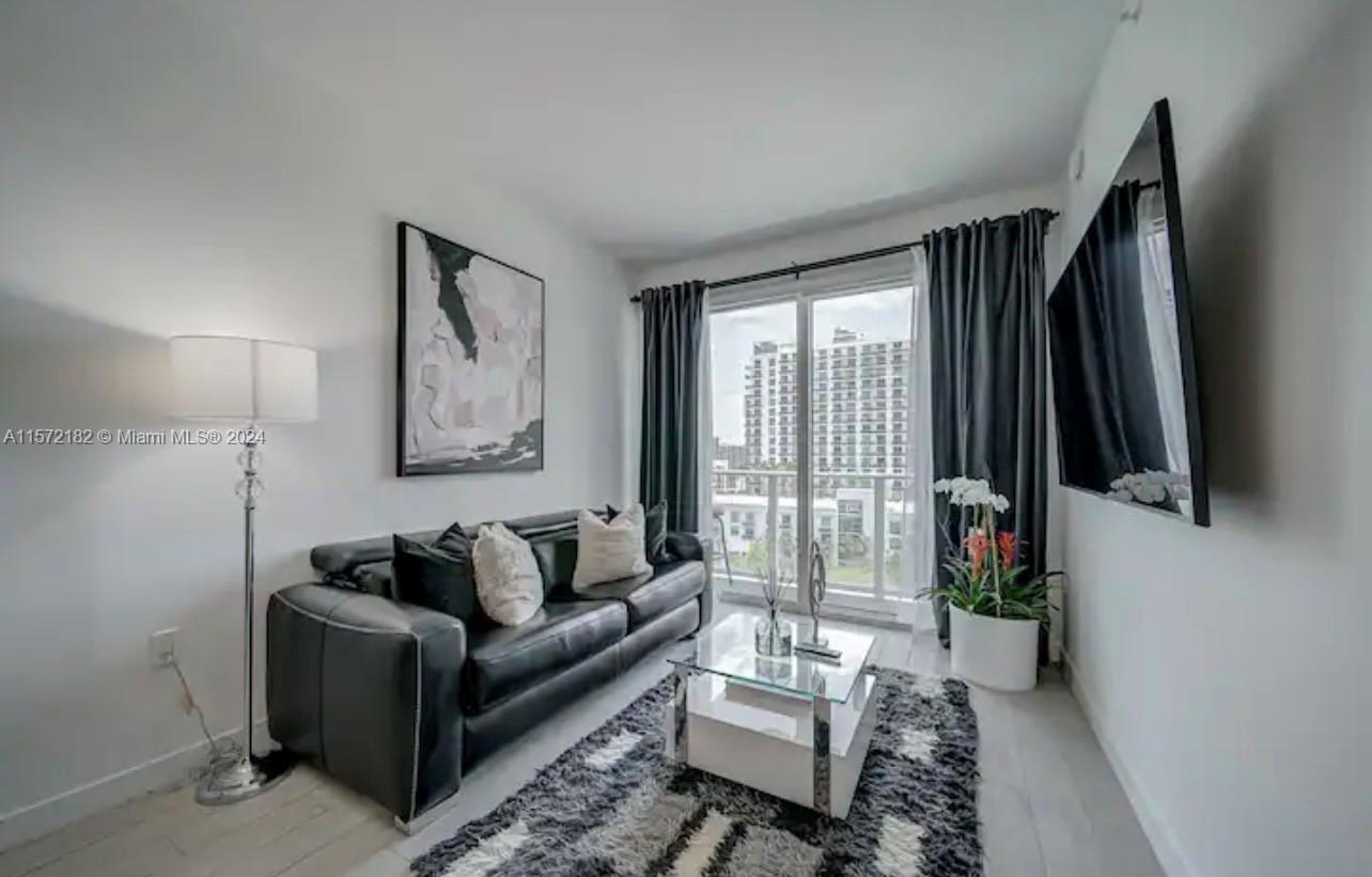 321 NE 26th St 905, Miami, Florida 33137, 1 Bedroom Bedrooms, ,1 BathroomBathrooms,Residentiallease,For Rent,321 NE 26th St 905,A11572182