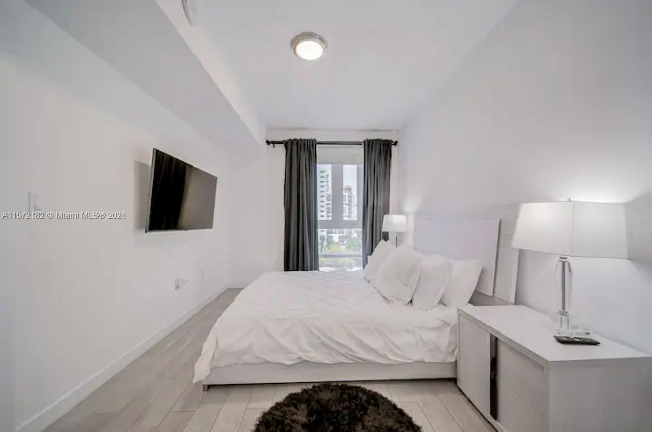 321 NE 26th St 905, Miami, Florida 33137, 1 Bedroom Bedrooms, ,1 BathroomBathrooms,Residentiallease,For Rent,321 NE 26th St 905,A11572182