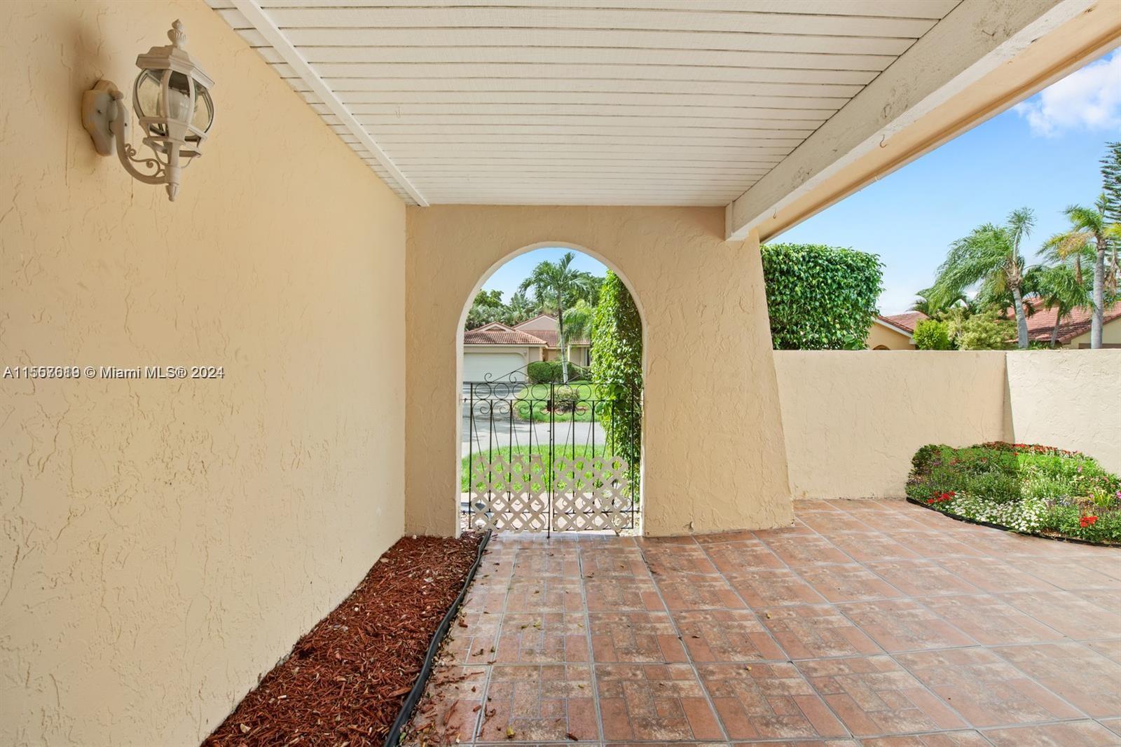 17329 NW 62nd Ct, Hialeah, Florida 33015, 3 Bedrooms Bedrooms, ,2 BathroomsBathrooms,Residentiallease,For Rent,17329 NW 62nd Ct,A11557619