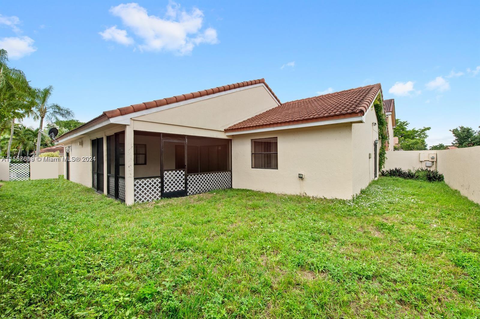 17329 NW 62nd Ct, Hialeah, Florida 33015, 3 Bedrooms Bedrooms, ,2 BathroomsBathrooms,Residentiallease,For Rent,17329 NW 62nd Ct,A11557619