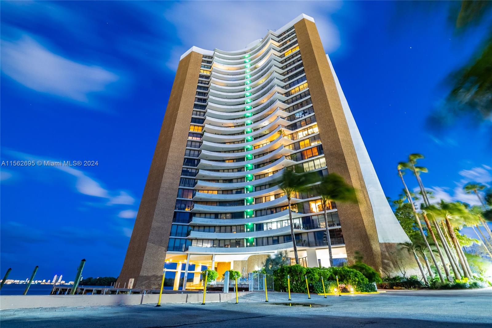 720 NE 69th St 14W, Miami, Florida 33138, 2 Bedrooms Bedrooms, ,2 BathroomsBathrooms,Residentiallease,For Rent,720 NE 69th St 14W,A11562695