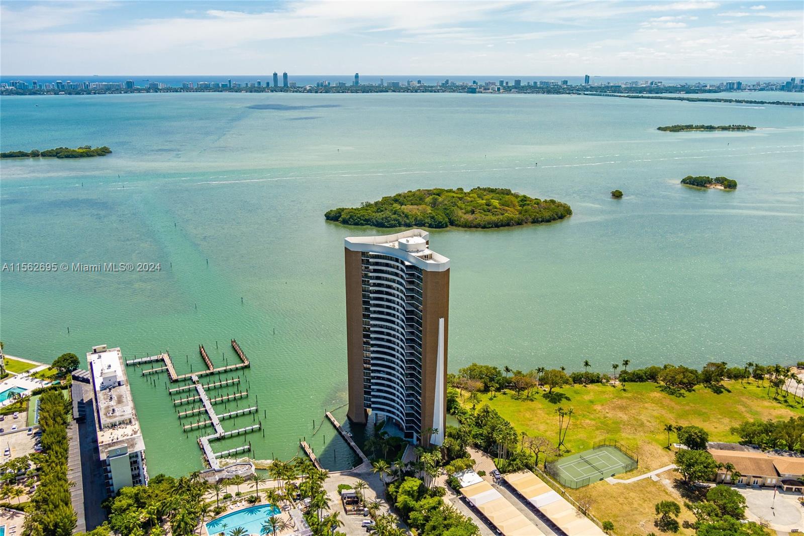 720 NE 69th St 14W, Miami, Florida 33138, 2 Bedrooms Bedrooms, ,2 BathroomsBathrooms,Residentiallease,For Rent,720 NE 69th St 14W,A11562695