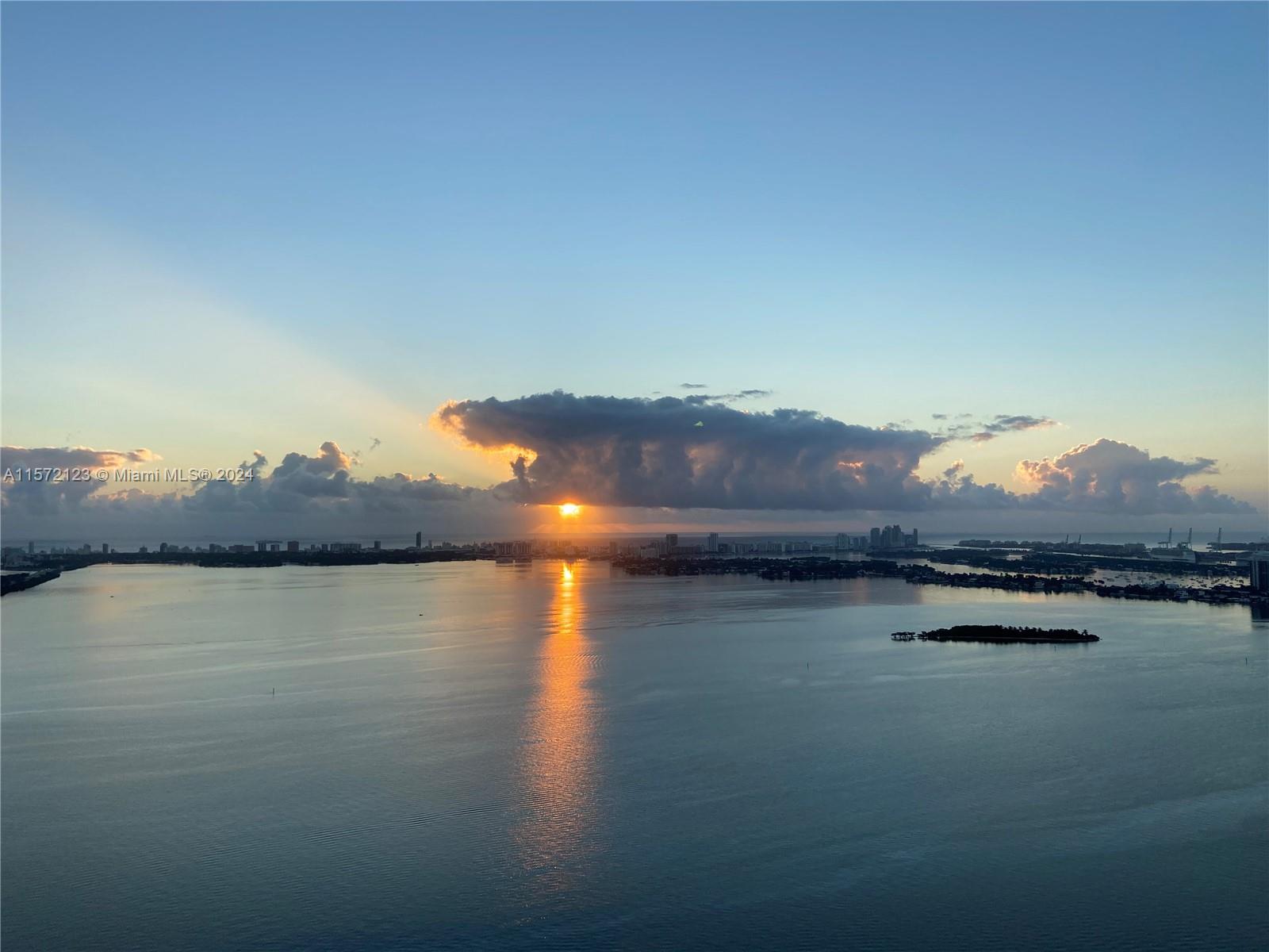 650 NE 32nd St 4704, Miami, Florida 33137, 2 Bedrooms Bedrooms, ,3 BathroomsBathrooms,Residentiallease,For Rent,650 NE 32nd St 4704,A11572123