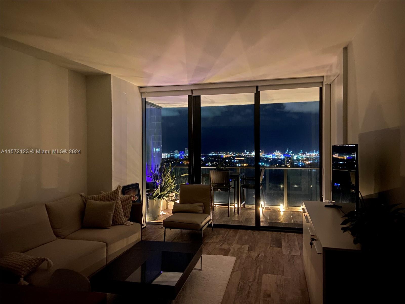 650 NE 32nd St 4704, Miami, Florida 33137, 2 Bedrooms Bedrooms, ,3 BathroomsBathrooms,Residentiallease,For Rent,650 NE 32nd St 4704,A11572123