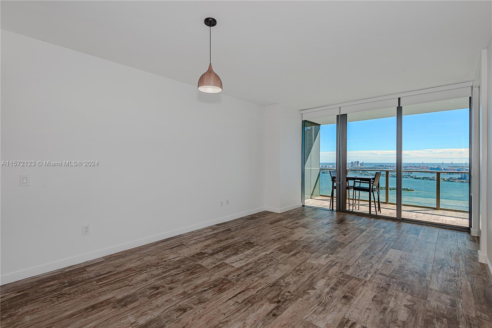 650 NE 32nd St 4704, Miami, Florida 33137, 2 Bedrooms Bedrooms, ,3 BathroomsBathrooms,Residentiallease,For Rent,650 NE 32nd St 4704,A11572123