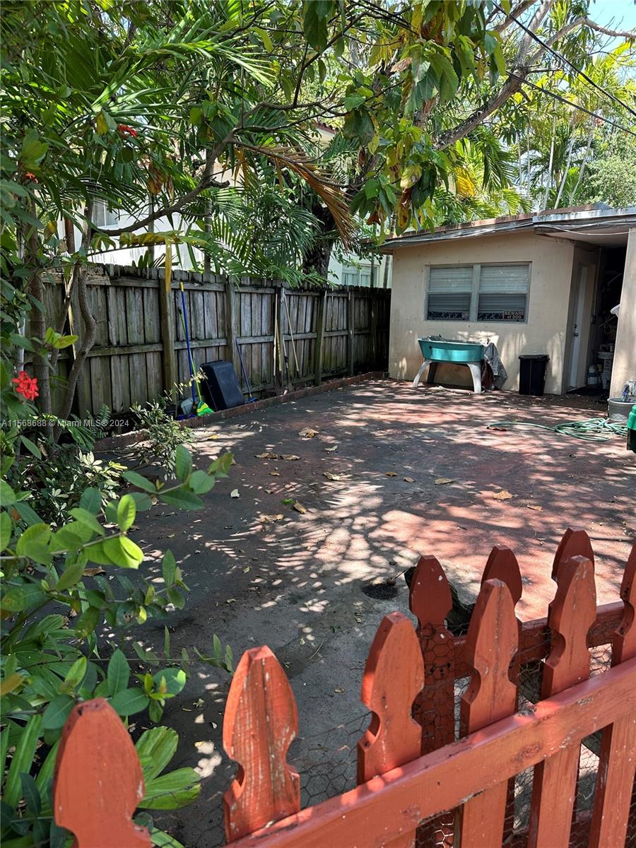 3681 SW 3rd Ave, Miami, Florida 33145, ,Residentialincome,For Sale,3681 SW 3rd Ave,A11568688