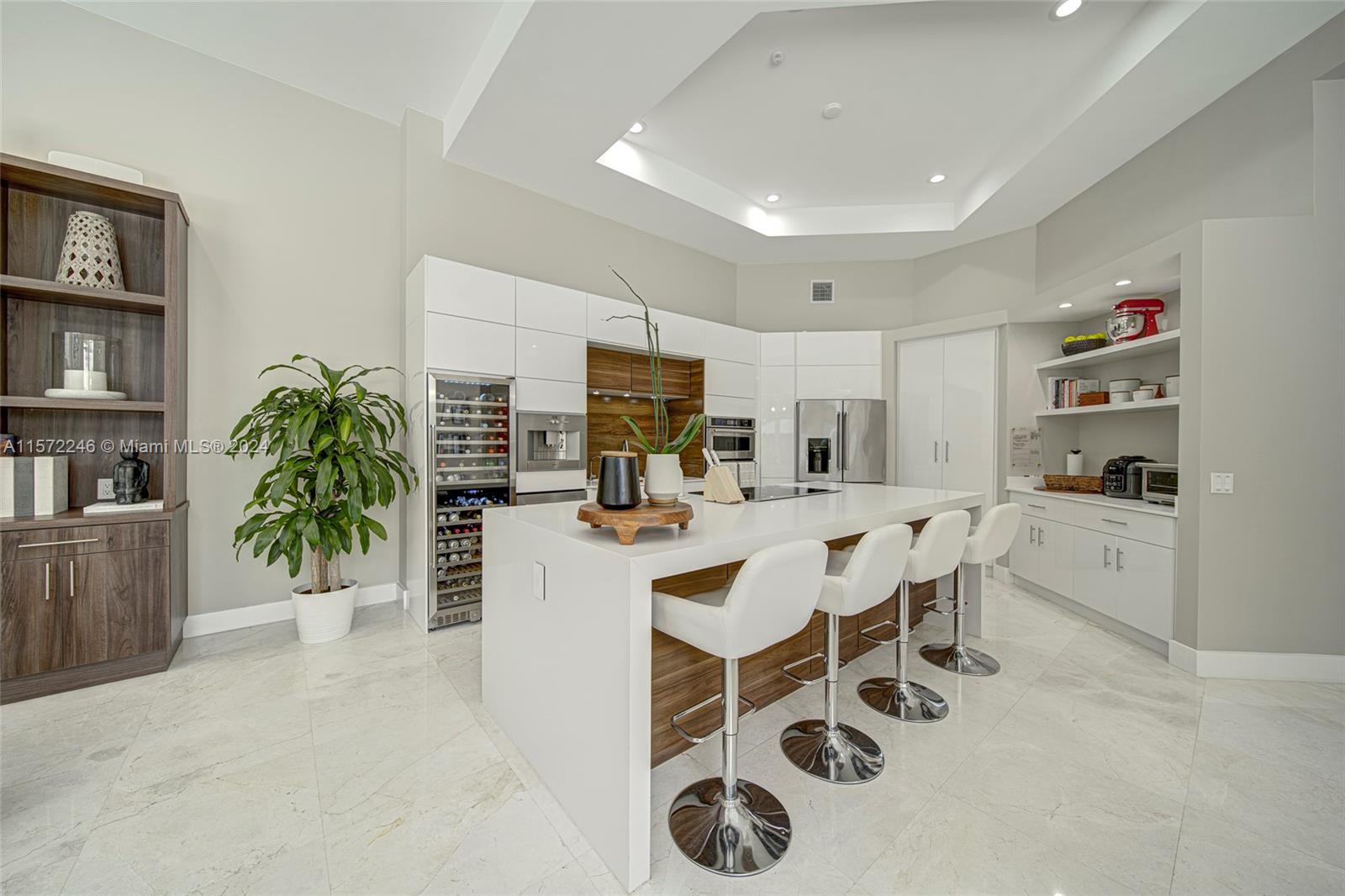 2557 Montclaire Cir, Weston, Florida 33327, 4 Bedrooms Bedrooms, ,3 BathroomsBathrooms,Residential,For Sale,2557 Montclaire Cir,A11572246