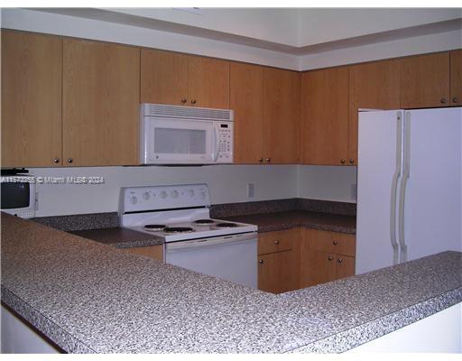 Tamarac, Florida 33321, 2 Bedrooms Bedrooms, ,2 BathroomsBathrooms,Residentiallease,For Rent,A11572255
