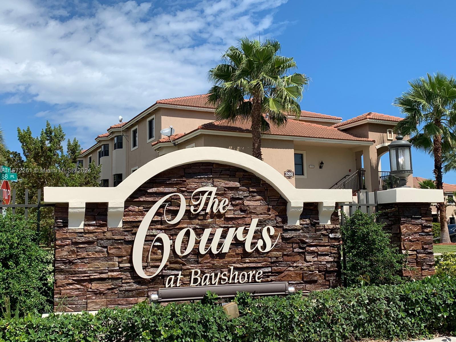 Come and see this nice apartment located in the spectacular community Isles at Bayshore with a beautiful Club house, community pool, GYM, Playground, Gated with 3 Bedrooms 2 bathrooms. Appliances included: Washer/Dryer, Refrigerator, microwave.
