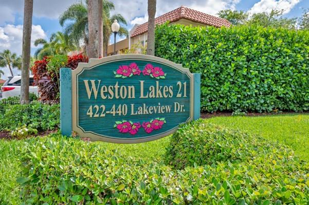 422 Lakeview Dr 203, Weston, Florida 33326, 2 Bedrooms Bedrooms, ,2 BathroomsBathrooms,Residential,For Sale,422 Lakeview Dr 203,A11571944