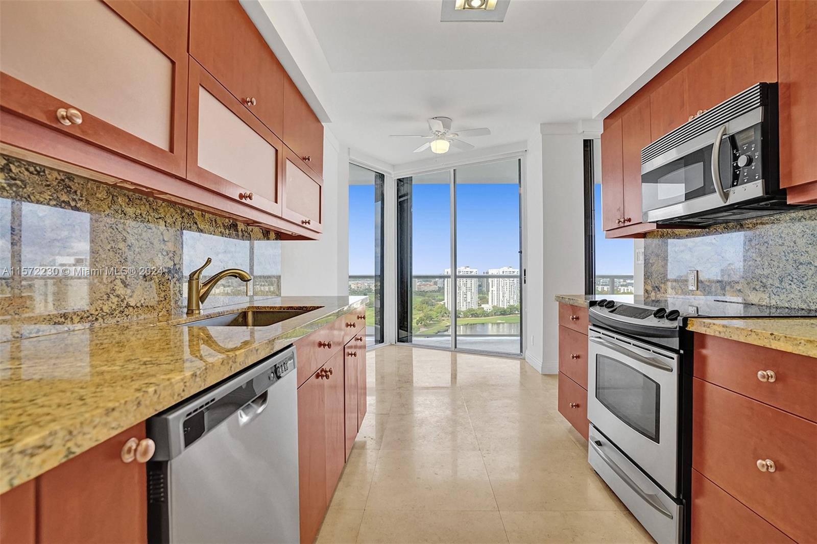 20281 E Country Club Dr 2303, Aventura, Florida 33180, 2 Bedrooms Bedrooms, ,2 BathroomsBathrooms,Residentiallease,For Rent,20281 E Country Club Dr 2303,A11572230