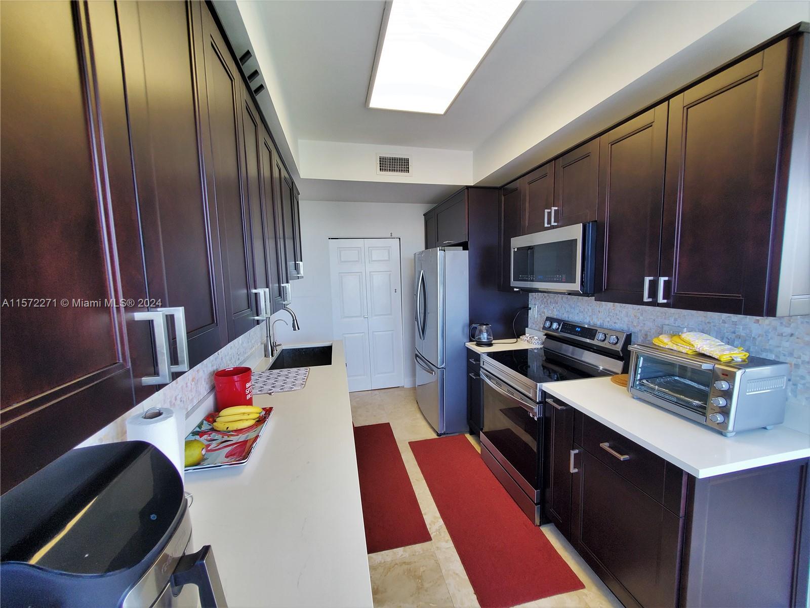 3400 NE 192nd St PH8, Aventura, Florida 33180, 2 Bedrooms Bedrooms, ,2 BathroomsBathrooms,Residentiallease,For Rent,3400 NE 192nd St PH8,A11572271
