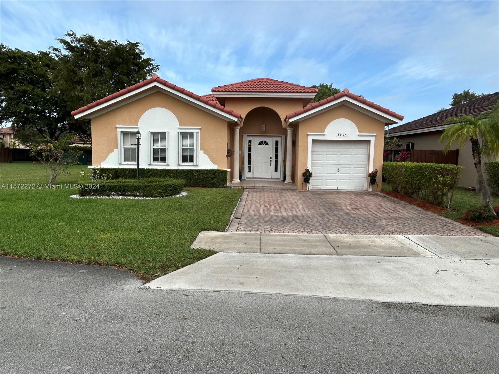 13165 SW 142 TER  For Sale A11572272, FL