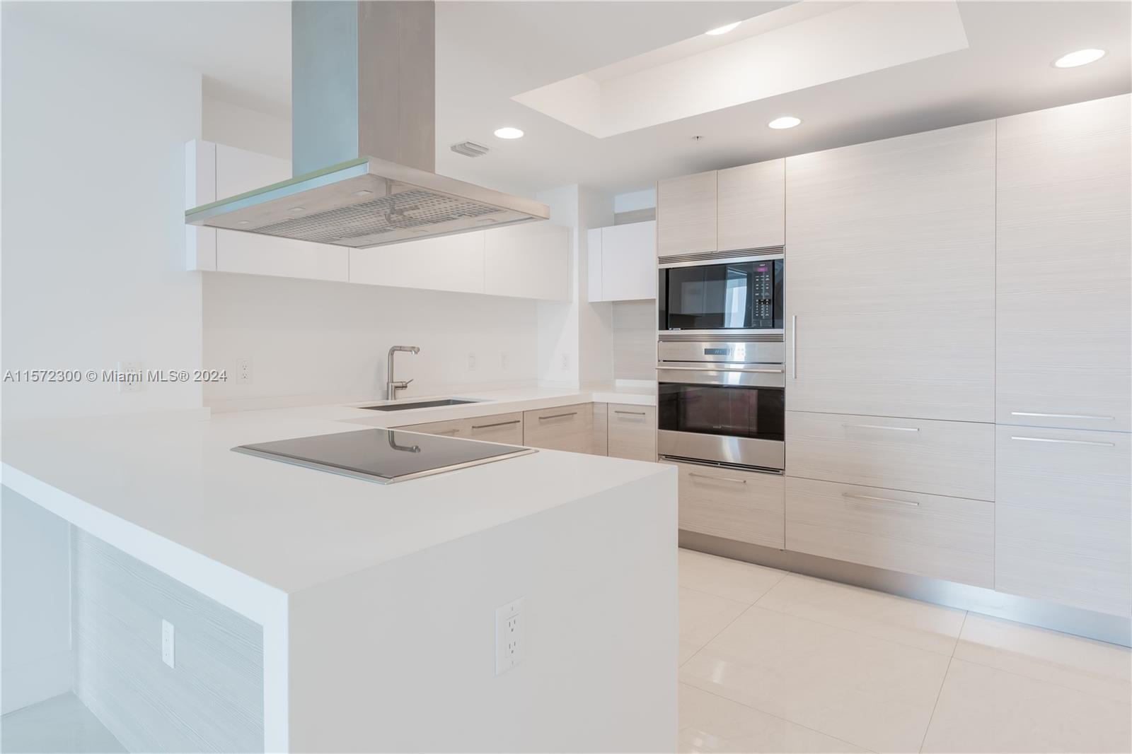 17301 Biscayne Blvd 1108, North Miami Beach, Florida 33160, 2 Bedrooms Bedrooms, ,3 BathroomsBathrooms,Residential,For Sale,17301 Biscayne Blvd 1108,A11572300