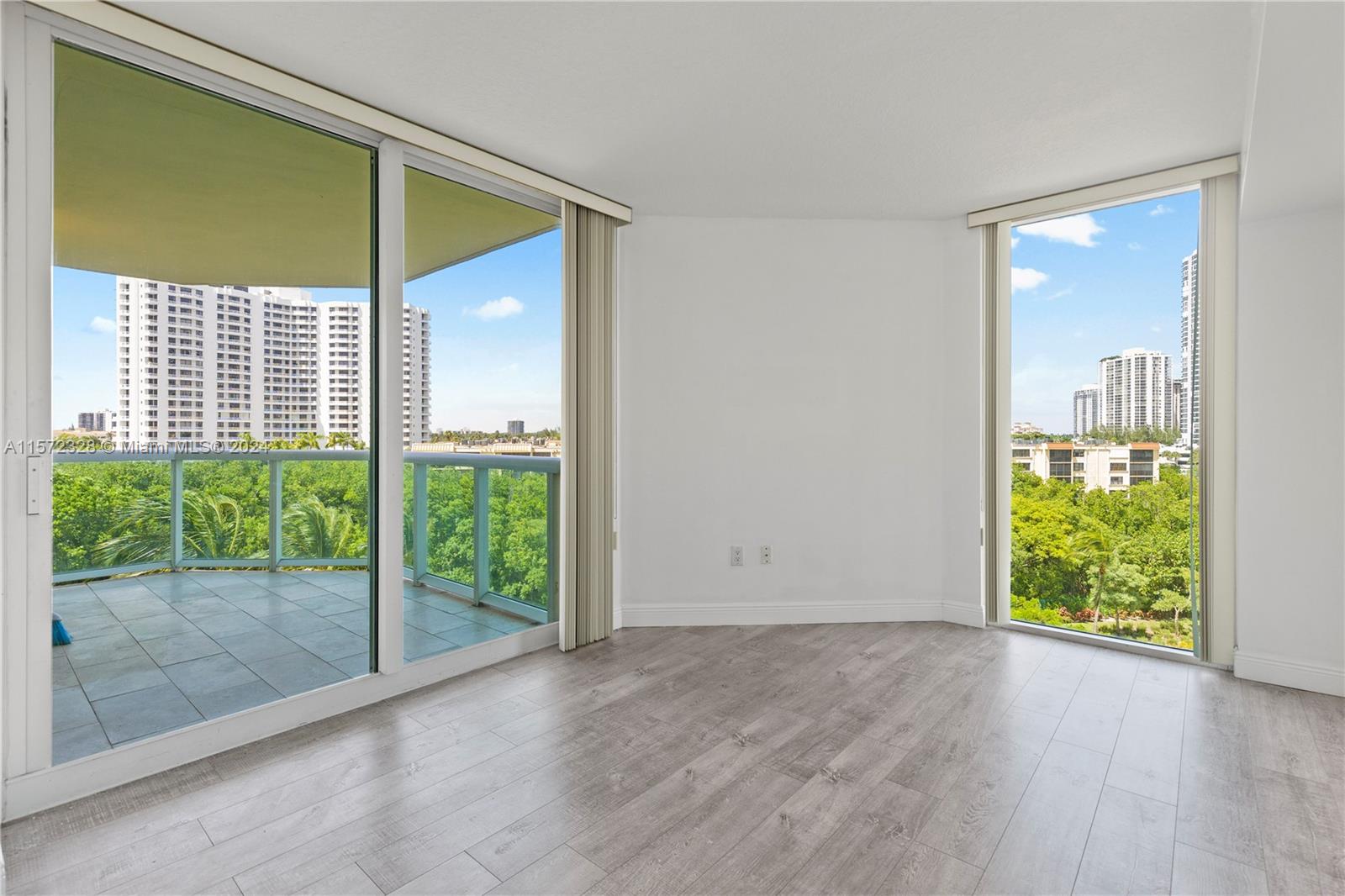 3370 NE 190th St 602, Aventura, Florida 33180, 2 Bedrooms Bedrooms, ,2 BathroomsBathrooms,Residentiallease,For Rent,3370 NE 190th St 602,A11572328