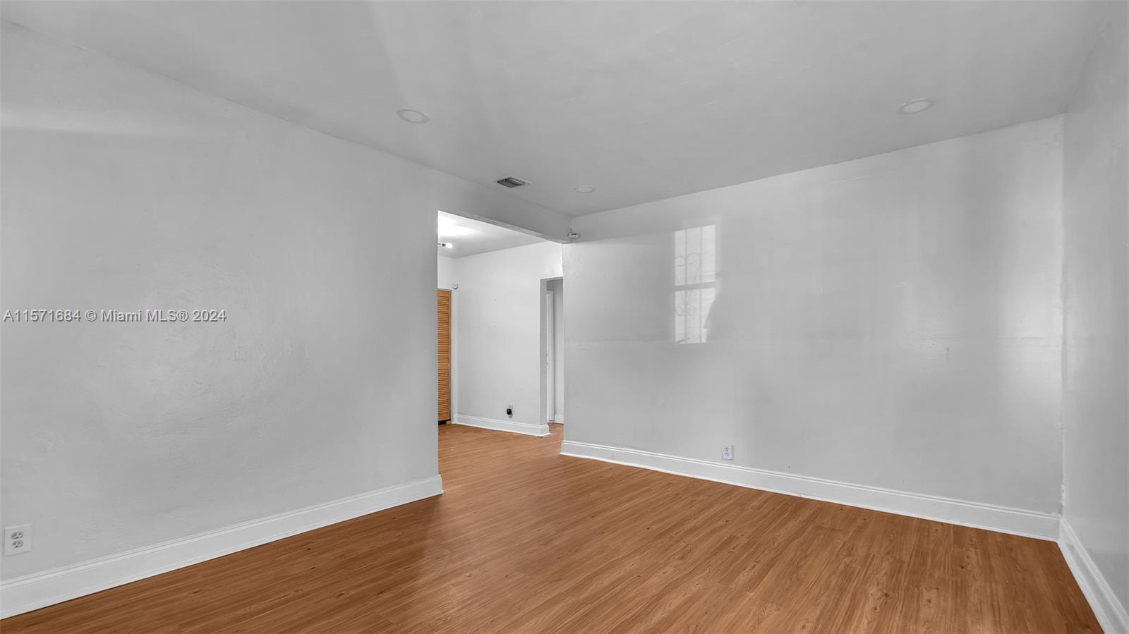 901 NW 48th St 1, Miami, Florida 33127, 3 Bedrooms Bedrooms, ,1 BathroomBathrooms,Residentiallease,For Rent,901 NW 48th St 1,A11571684