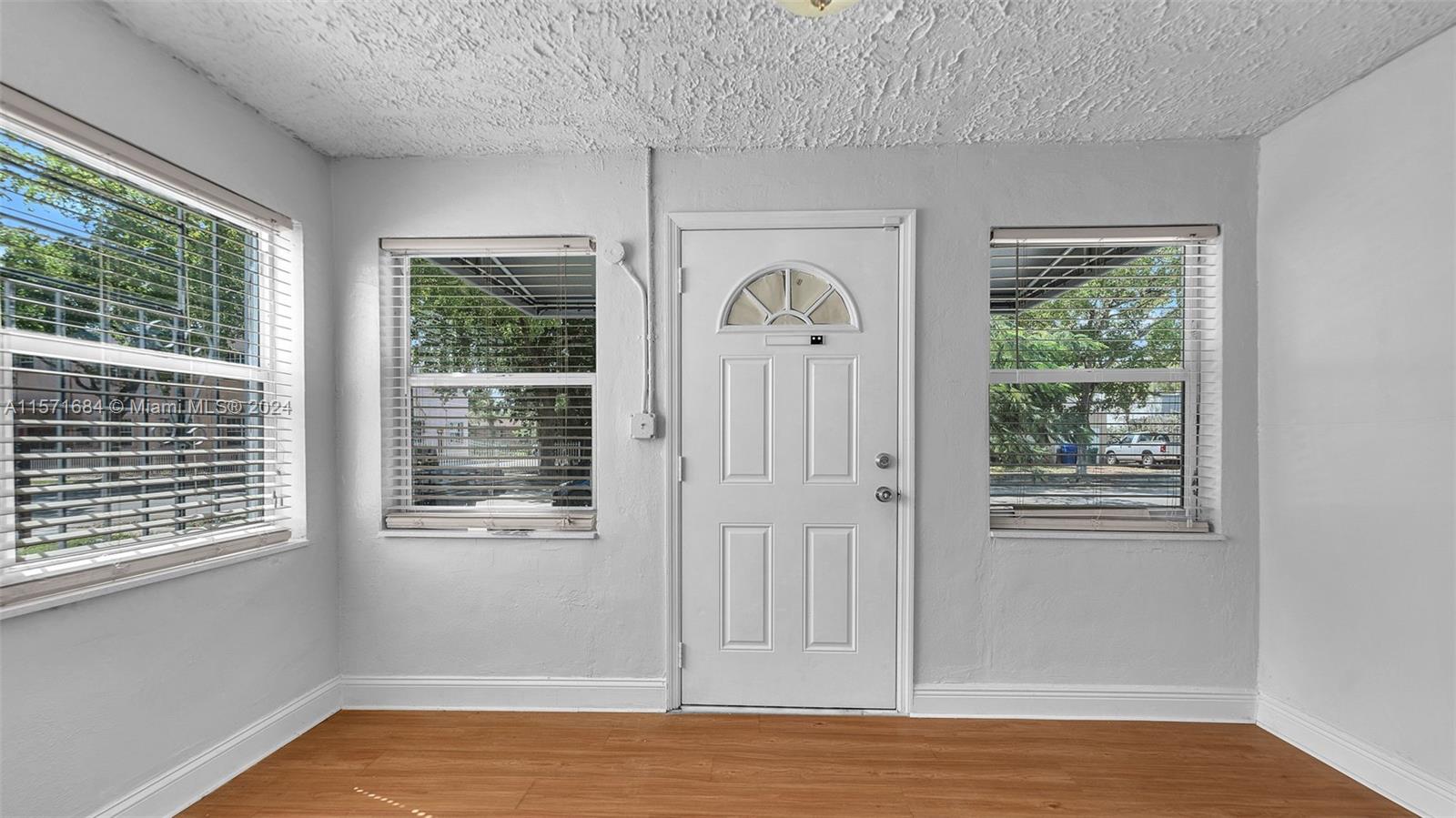 901 NW 48th St 1, Miami, Florida 33127, 3 Bedrooms Bedrooms, ,1 BathroomBathrooms,Residentiallease,For Rent,901 NW 48th St 1,A11571684