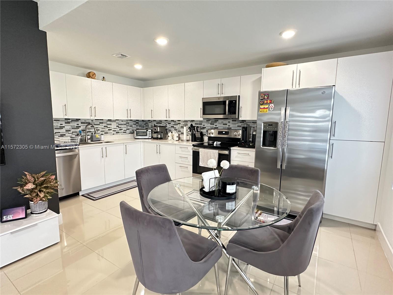 14462 SW 259th St, Homestead, Florida 33032, 4 Bedrooms Bedrooms, ,3 BathroomsBathrooms,Residentiallease,For Rent,14462 SW 259th St,A11572305