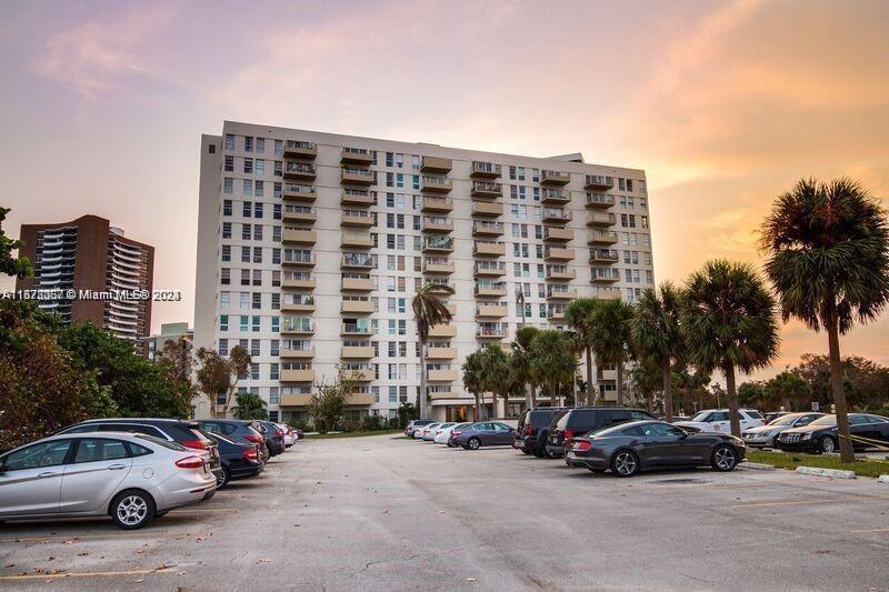 880 NE 69th St 3K, Miami, Florida 33138, 1 Bedroom Bedrooms, ,1 BathroomBathrooms,Residentiallease,For Rent,880 NE 69th St 3K,A11572367