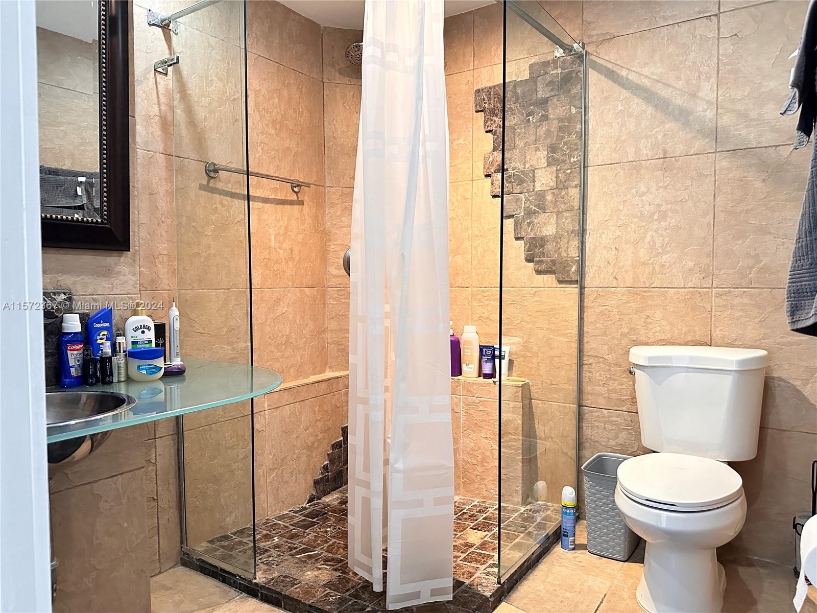 880 NE 69th St 3K, Miami, Florida 33138, 1 Bedroom Bedrooms, ,1 BathroomBathrooms,Residentiallease,For Rent,880 NE 69th St 3K,A11572367