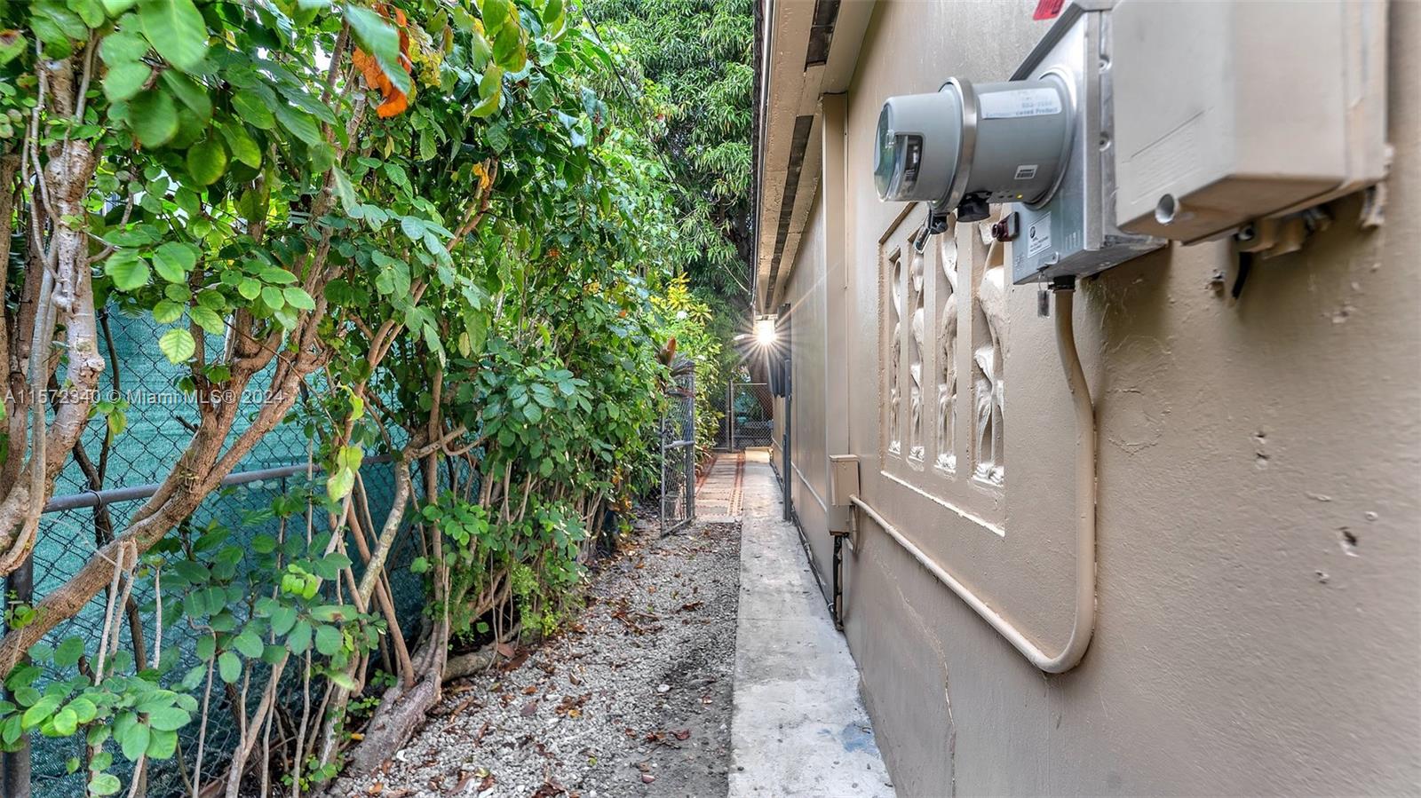 3333 SW 1st St 3, Miami, Florida 33135, 1 Bedroom Bedrooms, ,1 BathroomBathrooms,Residentiallease,For Rent,3333 SW 1st St 3,A11572340