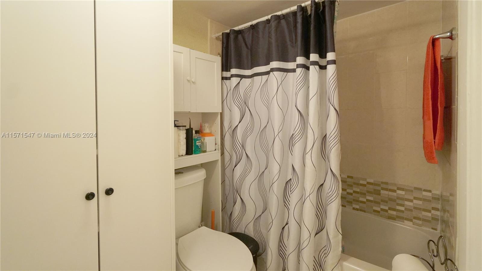 8335 SW 152nd Ave 211B, Miami, Florida 33193, 1 Bedroom Bedrooms, ,1 BathroomBathrooms,Residentiallease,For Rent,8335 SW 152nd Ave 211B,A11571547