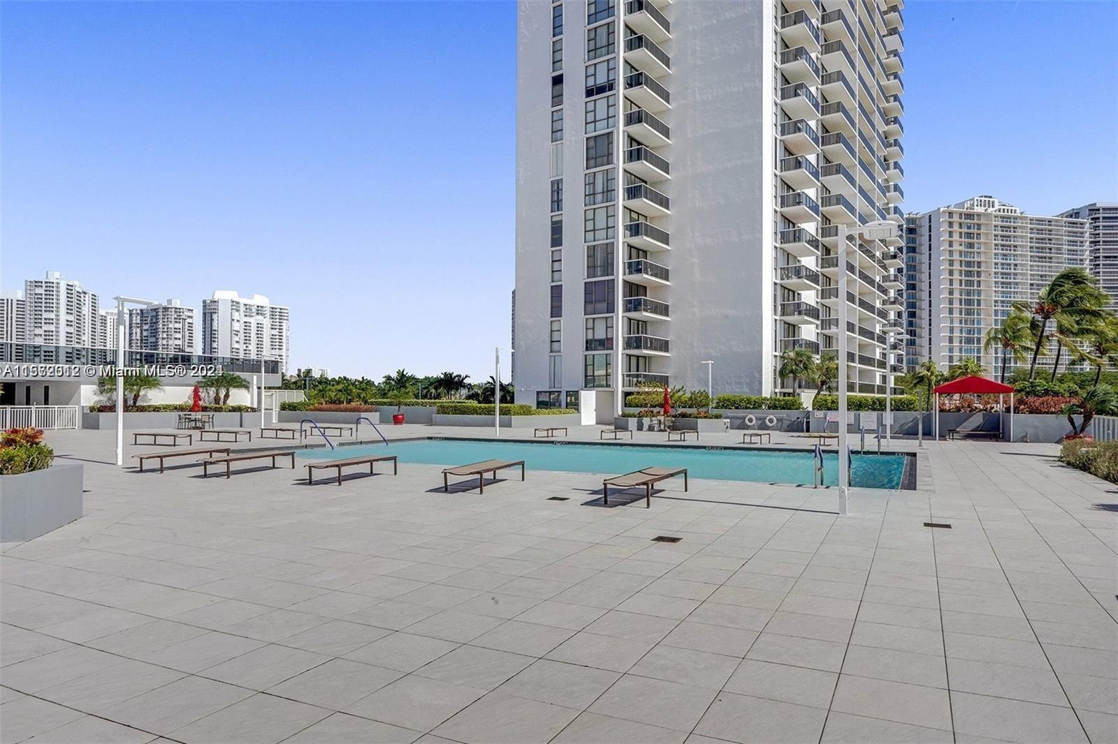 3625 N Country Club Dr 2409, Aventura, Florida 33180, 2 Bedrooms Bedrooms, ,2 BathroomsBathrooms,Residential,For Sale,3625 N Country Club Dr 2409,A11572012