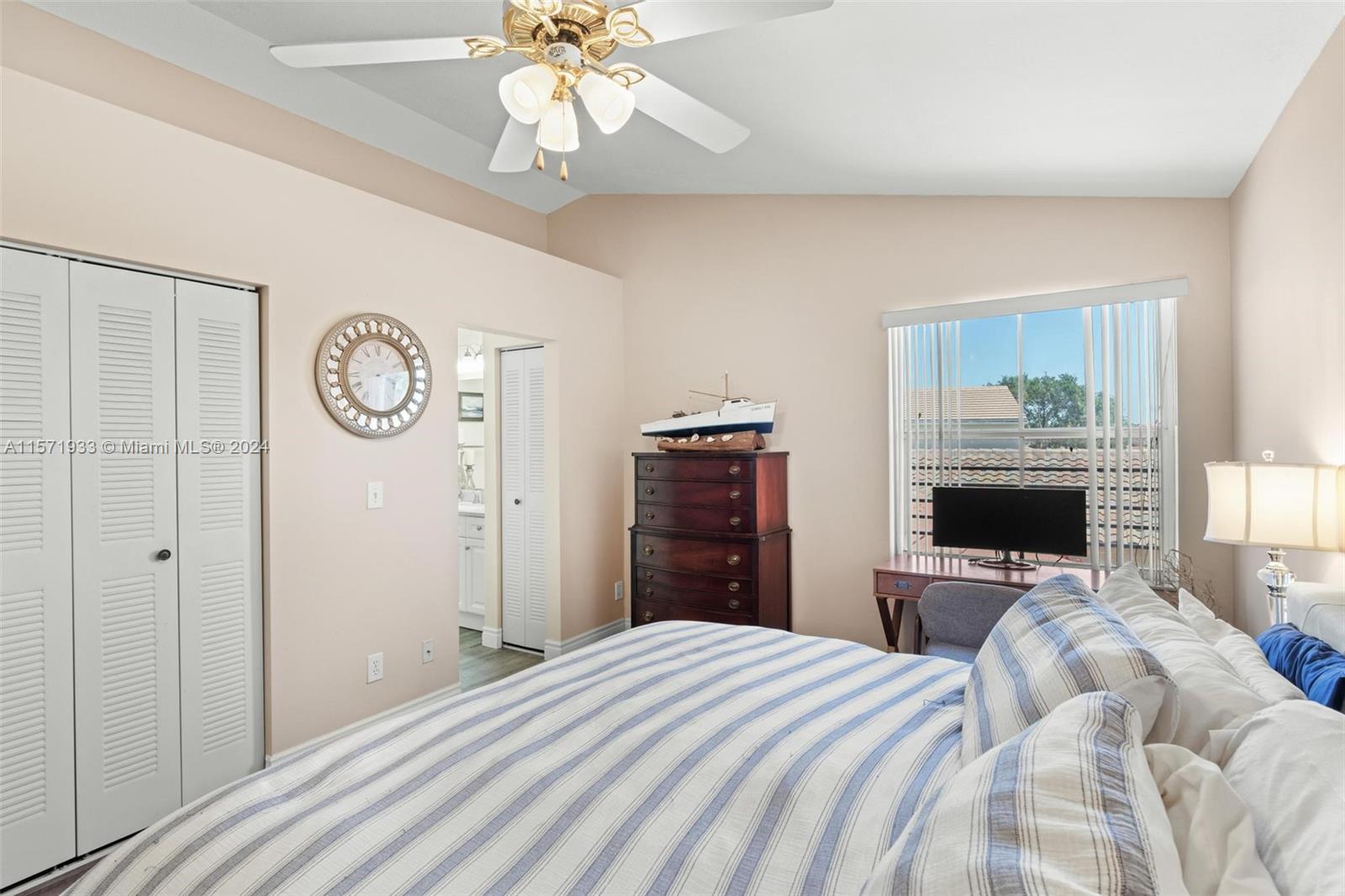 Listing Photo 25