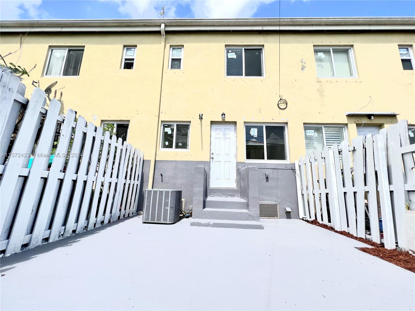 444 NW 84th St 444, Miami, Florida 33150, 3 Bedrooms Bedrooms, ,2 BathroomsBathrooms,Residentiallease,For Rent,444 NW 84th St 444,A11572423
