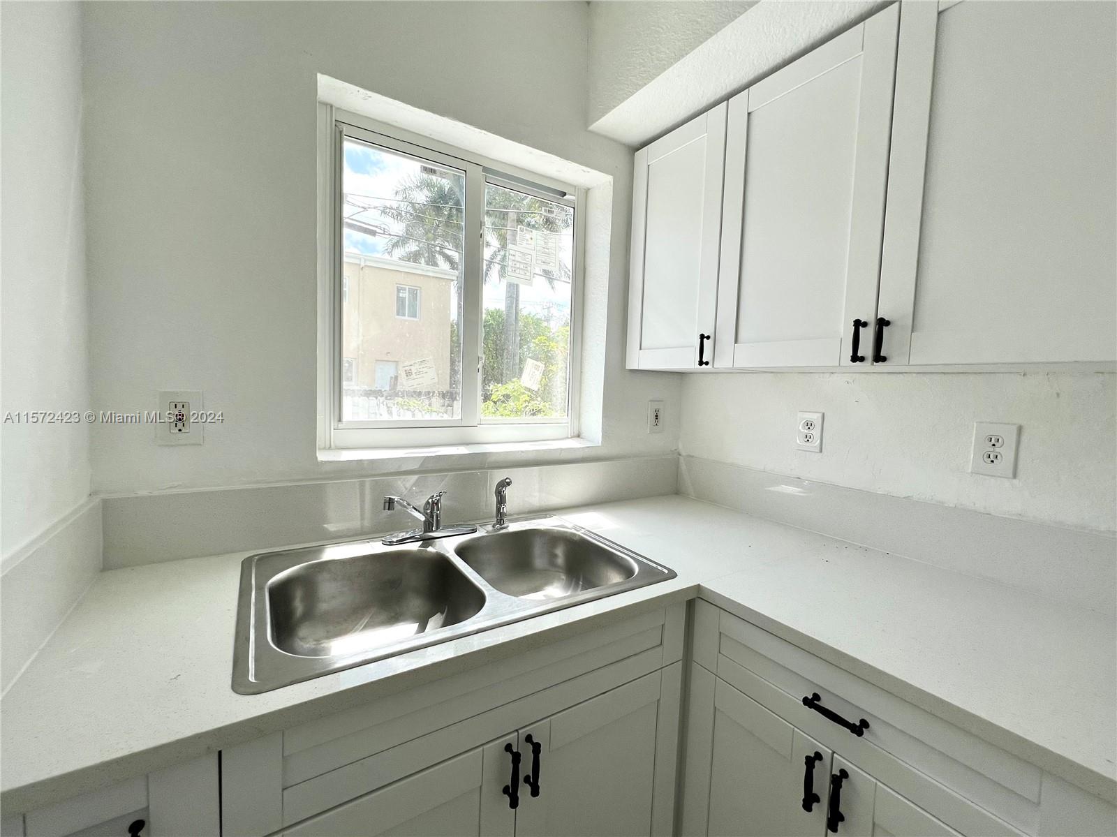 444 NW 84th St 444, Miami, Florida 33150, 3 Bedrooms Bedrooms, ,2 BathroomsBathrooms,Residentiallease,For Rent,444 NW 84th St 444,A11572423