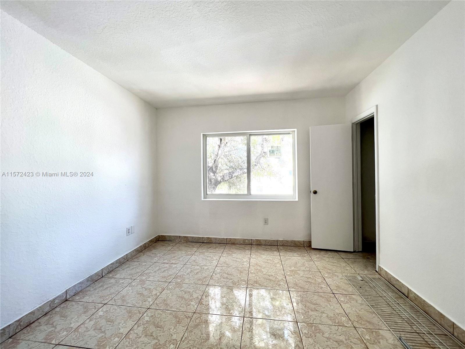 444 NW 84th St 444, Miami, Florida 33150, 3 Bedrooms Bedrooms, ,2 BathroomsBathrooms,Residentiallease,For Rent,444 NW 84th St 444,A11572423