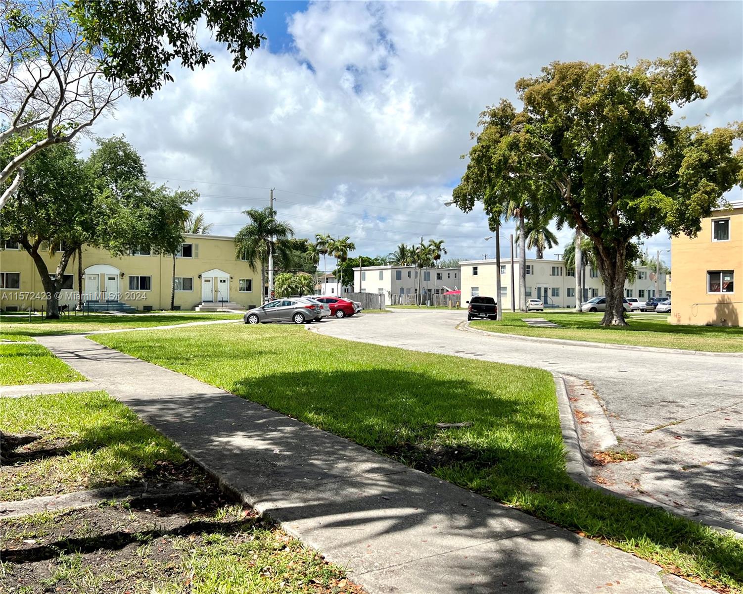 444 NW 84th St 444, Miami, Florida 33150, 3 Bedrooms Bedrooms, ,2 BathroomsBathrooms,Residentiallease,For Rent,444 NW 84th St 444,A11572423