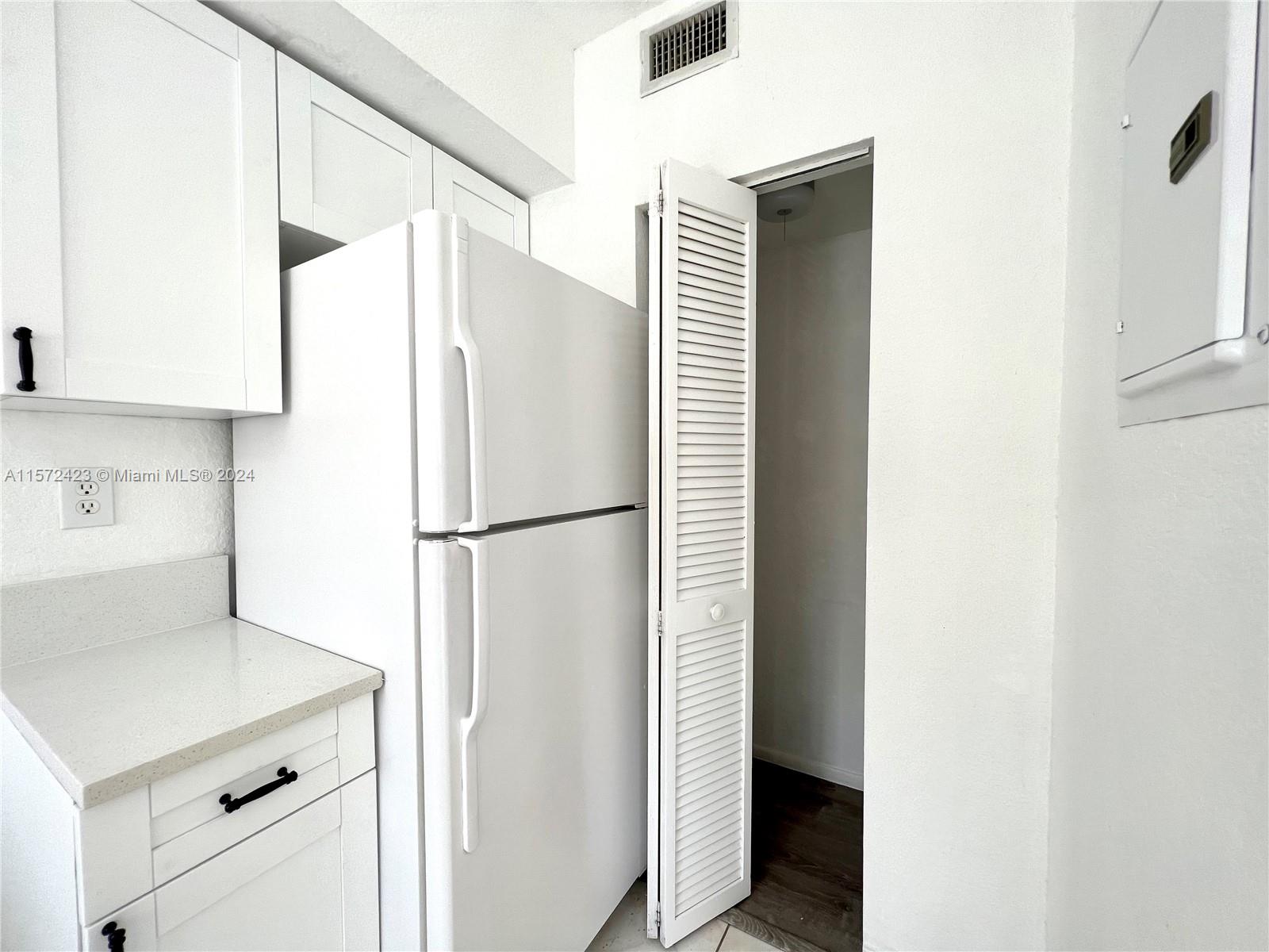 444 NW 84th St 444, Miami, Florida 33150, 3 Bedrooms Bedrooms, ,2 BathroomsBathrooms,Residentiallease,For Rent,444 NW 84th St 444,A11572423