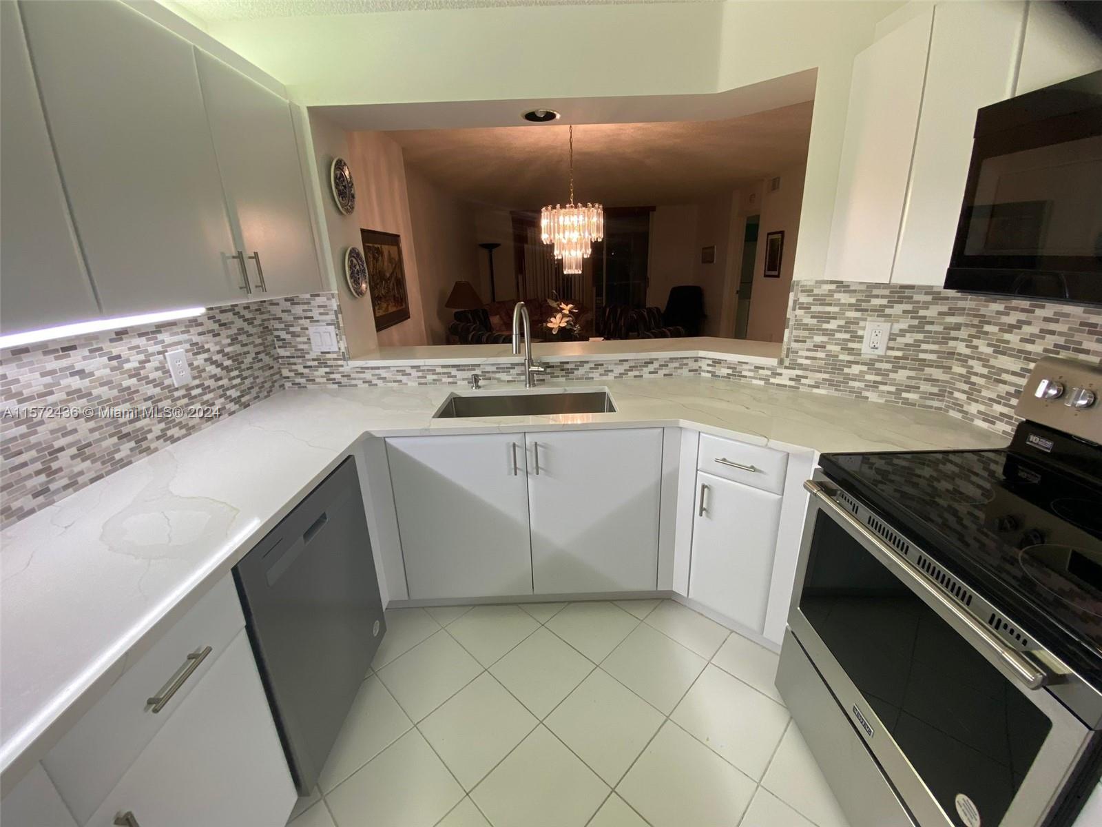 7686 Trent Dr 313, Tamarac, Florida 33321, 2 Bedrooms Bedrooms, ,2 BathroomsBathrooms,Residentiallease,For Rent,7686 Trent Dr 313,A11572436