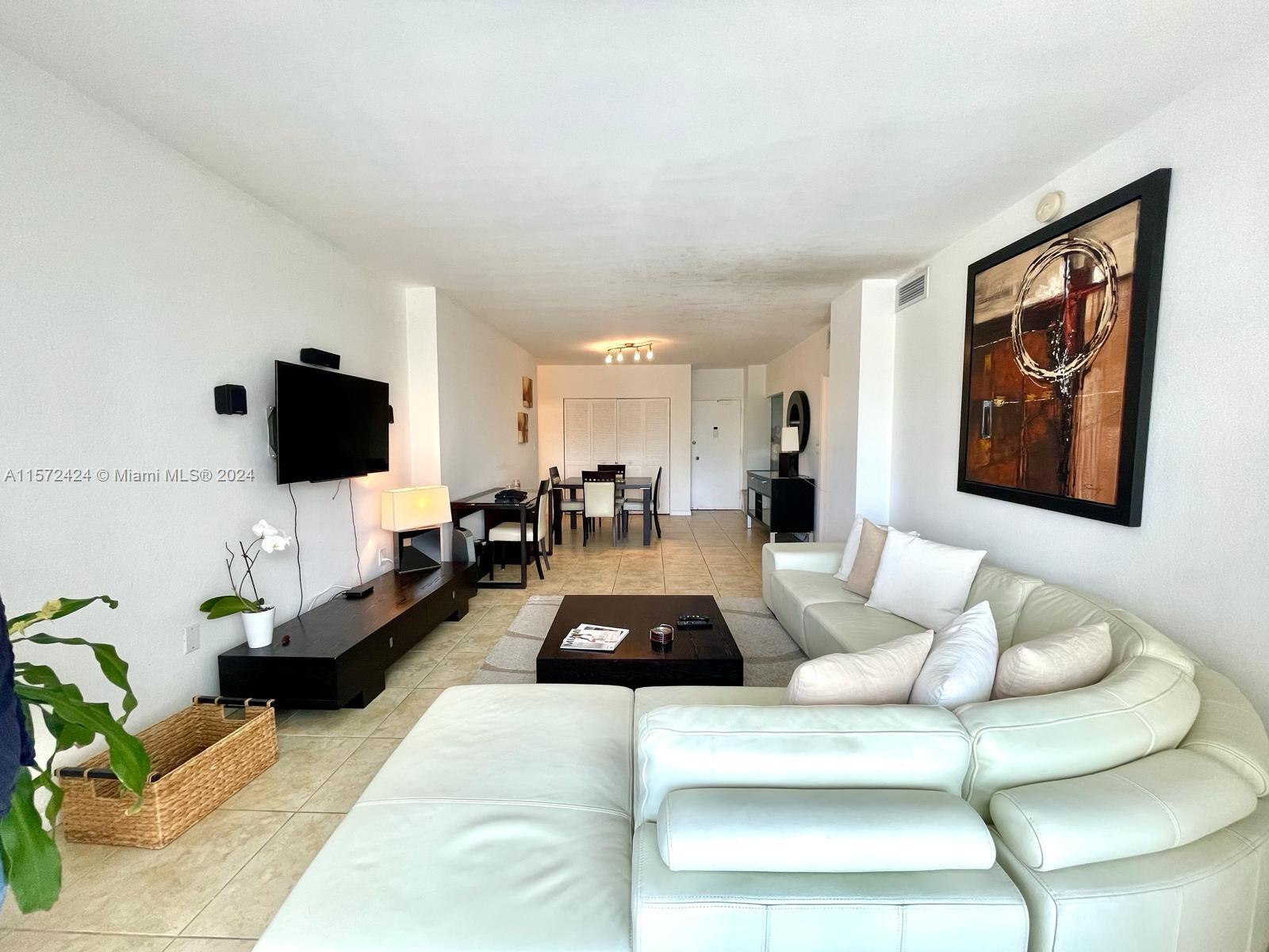 500 Bayview Dr 527, Sunny Isles Beach, Florida 33160, 1 Bedroom Bedrooms, ,1 BathroomBathrooms,Residential,For Sale,500 Bayview Dr 527,A11572424