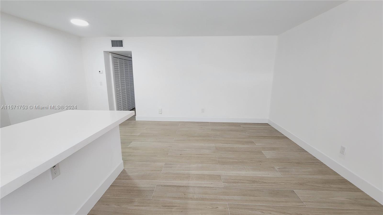 1575 West Ave 9, Miami Beach, Florida 33139, 1 Bedroom Bedrooms, ,1 BathroomBathrooms,Residential,For Sale,1575 West Ave 9,A11571753