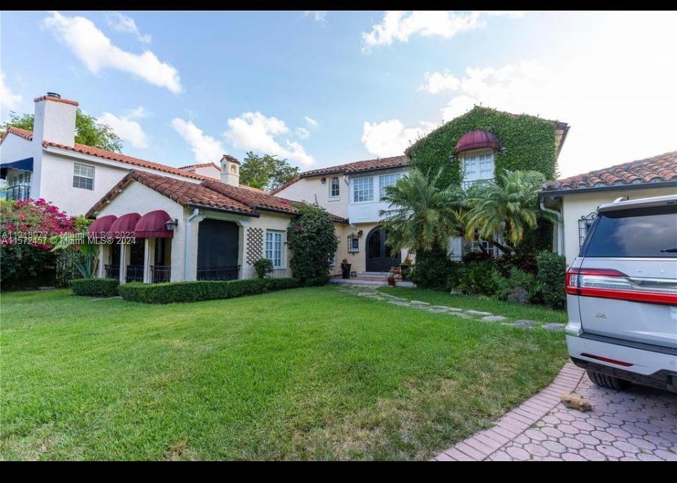 4206 Alhambra Cir, Coral Gables, Florida 33146, 4 Bedrooms Bedrooms, ,4 BathroomsBathrooms,Residentiallease,For Rent,4206 Alhambra Cir,A11572457