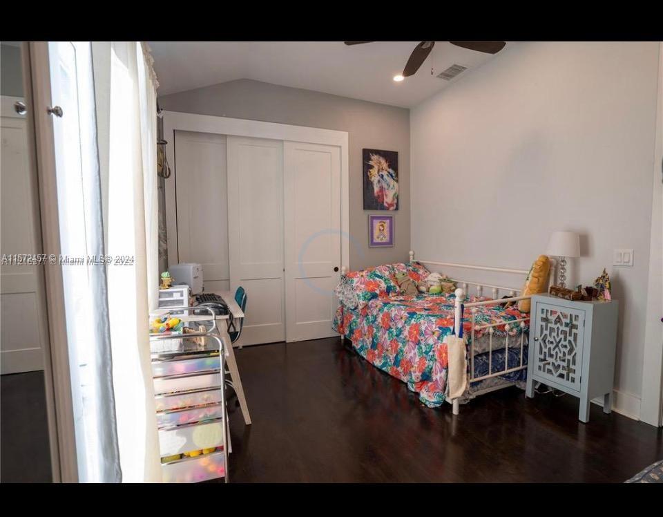 4206 Alhambra Cir, Coral Gables, Florida 33146, 4 Bedrooms Bedrooms, ,4 BathroomsBathrooms,Residentiallease,For Rent,4206 Alhambra Cir,A11572457