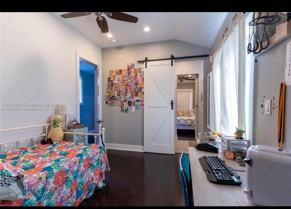 4206 Alhambra Cir, Coral Gables, Florida 33146, 4 Bedrooms Bedrooms, ,4 BathroomsBathrooms,Residentiallease,For Rent,4206 Alhambra Cir,A11572457