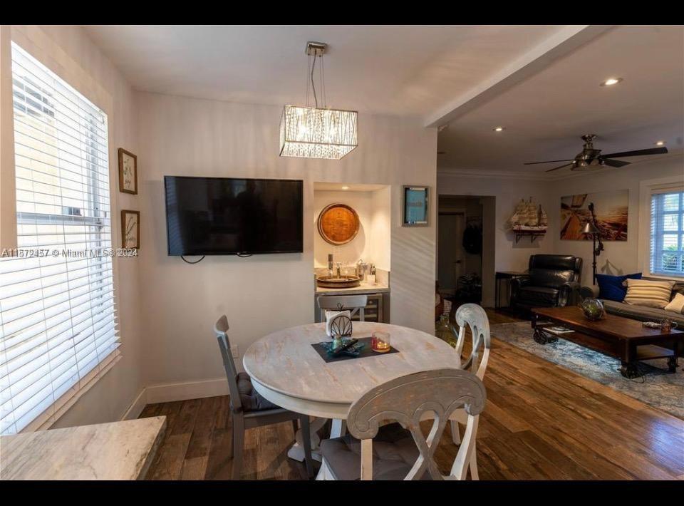 4206 Alhambra Cir, Coral Gables, Florida 33146, 4 Bedrooms Bedrooms, ,4 BathroomsBathrooms,Residentiallease,For Rent,4206 Alhambra Cir,A11572457
