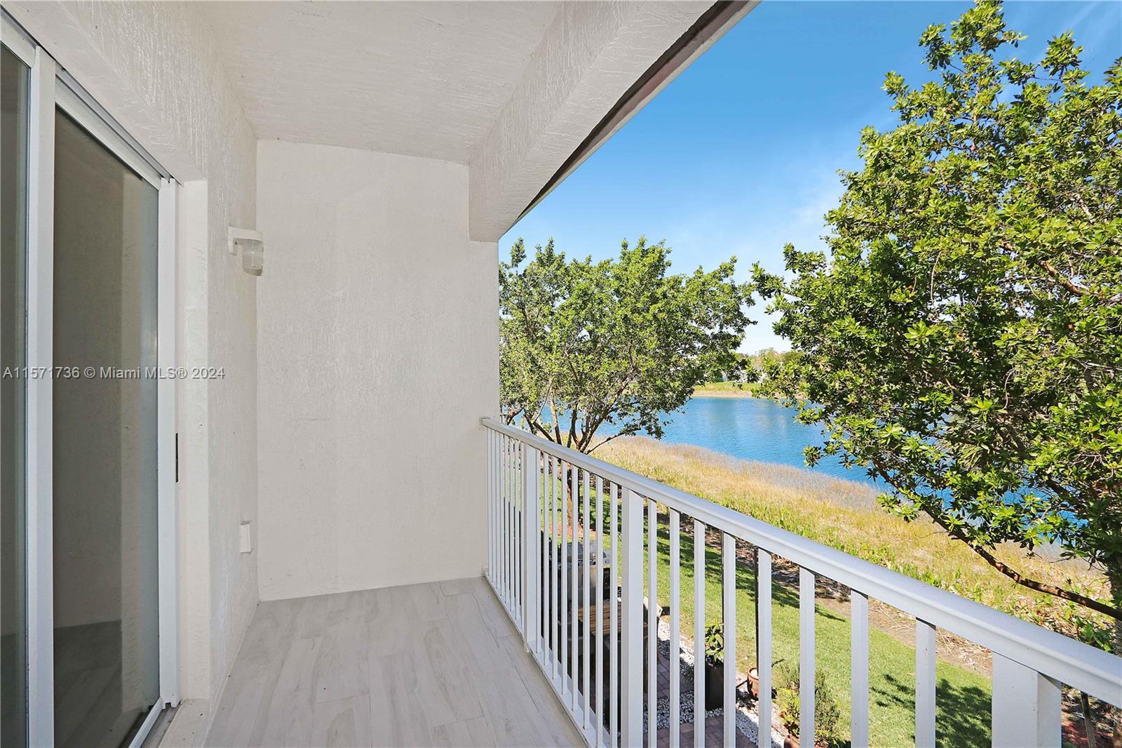 1972 SE 23rd Ave 1972, Homestead, Florida 33035, 3 Bedrooms Bedrooms, ,2 BathroomsBathrooms,Residentiallease,For Rent,1972 SE 23rd Ave 1972,A11571736