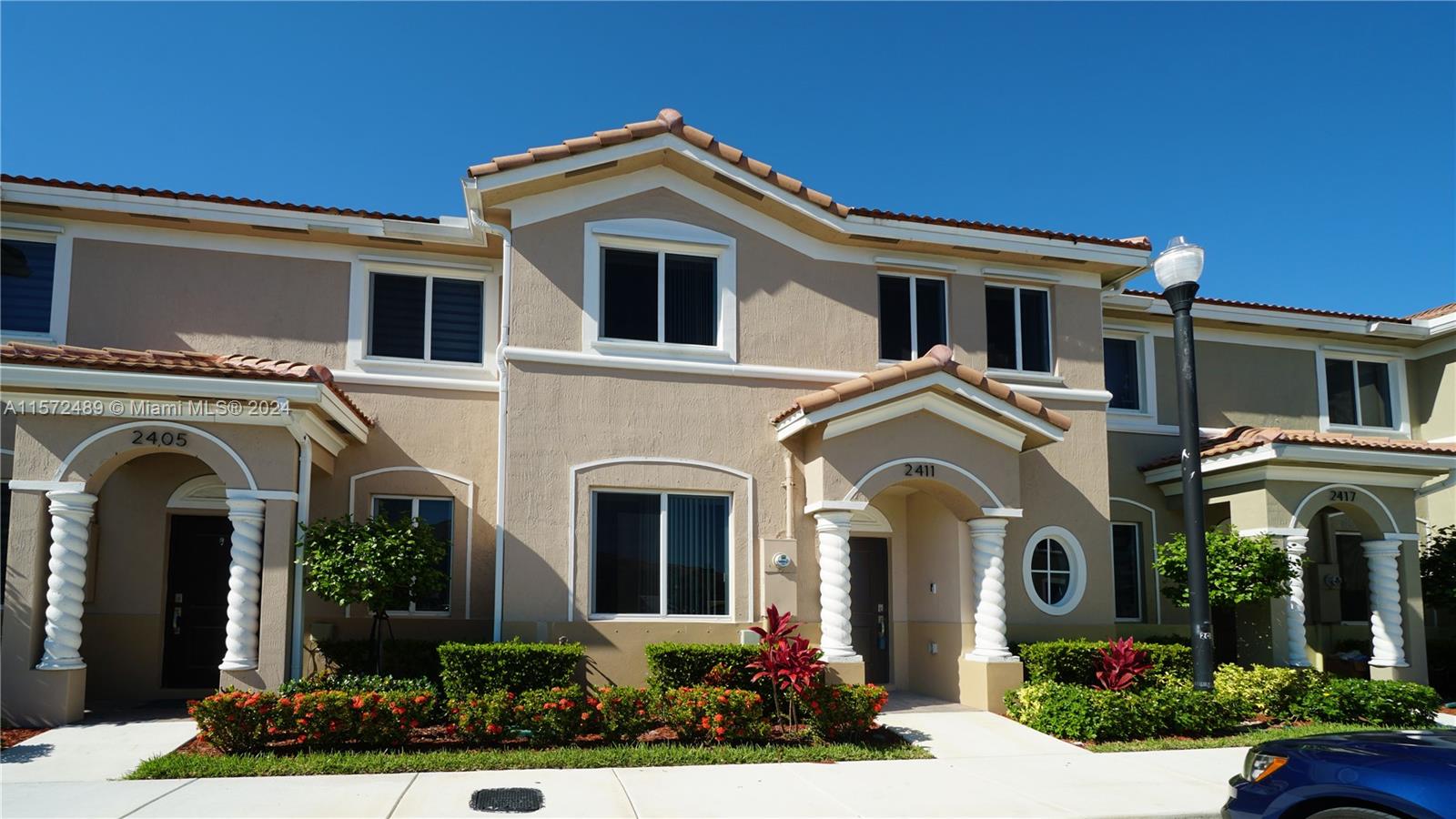 2411 SE 10th St 2411, Homestead, Florida 33035, 4 Bedrooms Bedrooms, ,3 BathroomsBathrooms,Residentiallease,For Rent,2411 SE 10th St 2411,A11572489