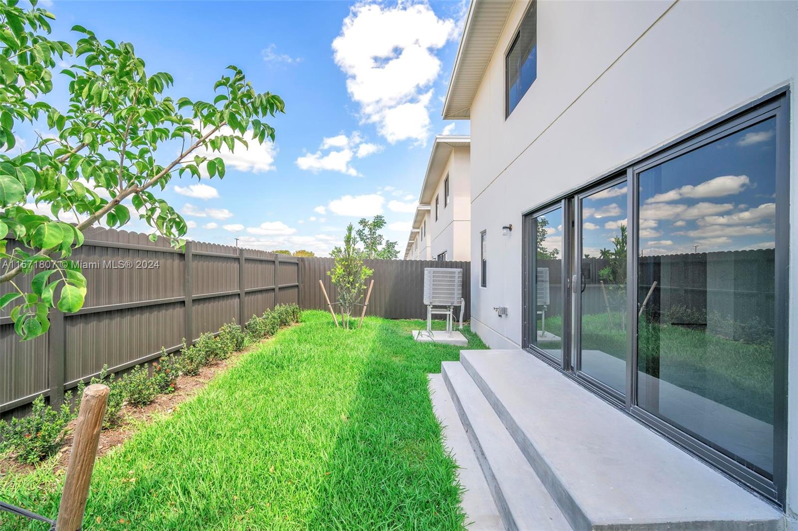 251 NW 13 Place 251, Homestead, Florida 33034, 5 Bedrooms Bedrooms, ,4 BathroomsBathrooms,Residentiallease,For Rent,251 NW 13 Place 251,A11571807