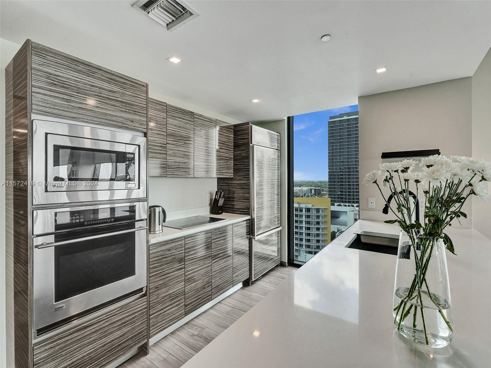 460 NE 28th St 1701, Miami, Florida 33137, 2 Bedrooms Bedrooms, ,2 BathroomsBathrooms,Residentiallease,For Rent,460 NE 28th St 1701,A11572419