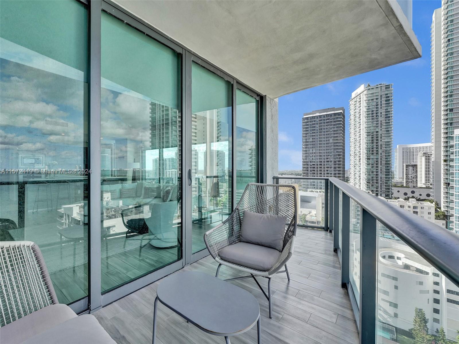 460 NE 28th St 1701, Miami, Florida 33137, 2 Bedrooms Bedrooms, ,2 BathroomsBathrooms,Residentiallease,For Rent,460 NE 28th St 1701,A11572419