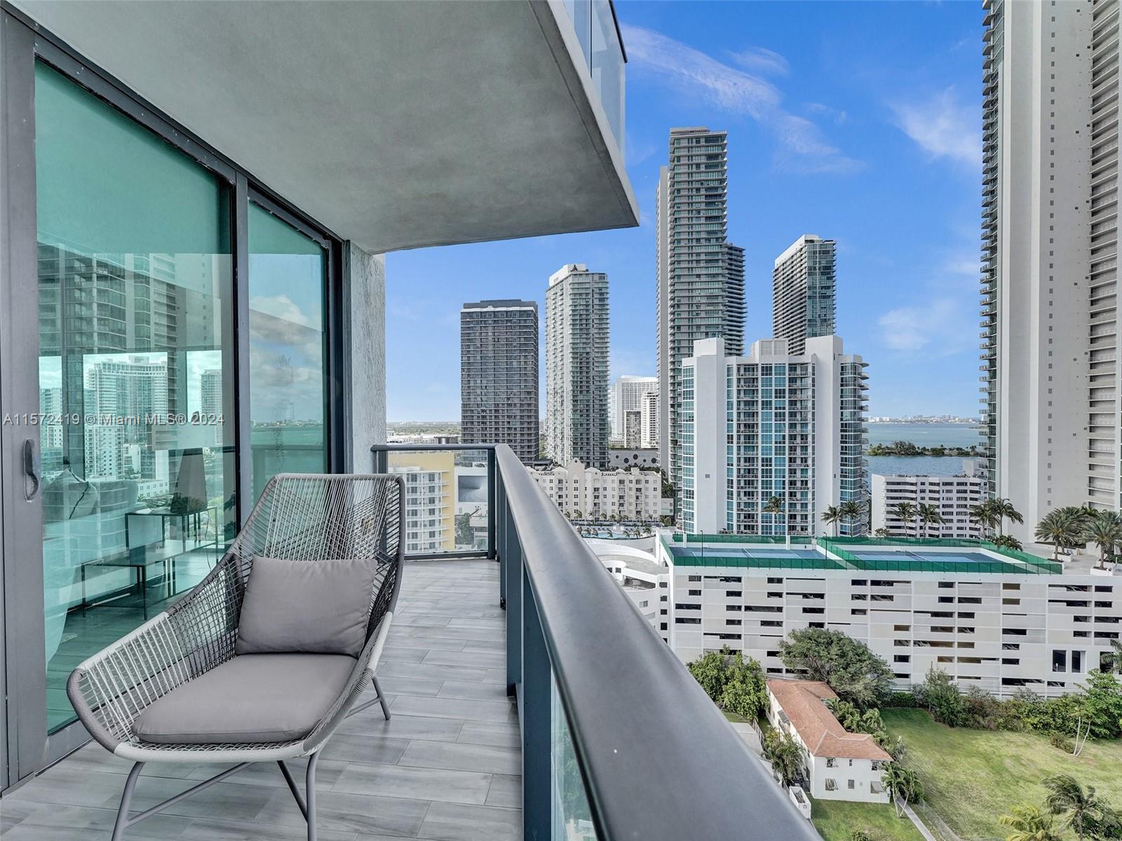 460 NE 28th St 1701, Miami, Florida 33137, 2 Bedrooms Bedrooms, ,2 BathroomsBathrooms,Residentiallease,For Rent,460 NE 28th St 1701,A11572419